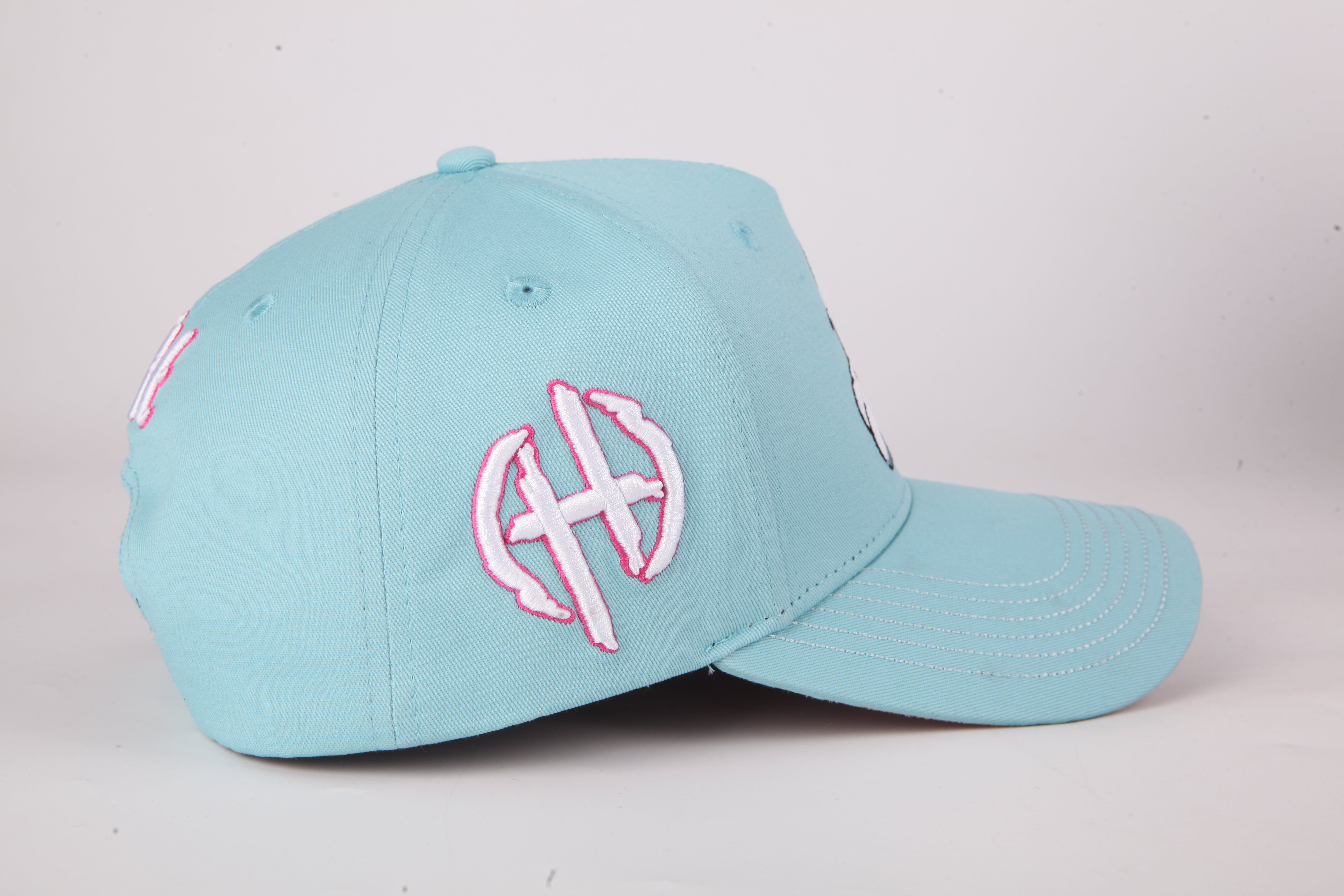 Custom Buckram-Lined 6-Panel Cotton Baseball Cap for Brand Consistency