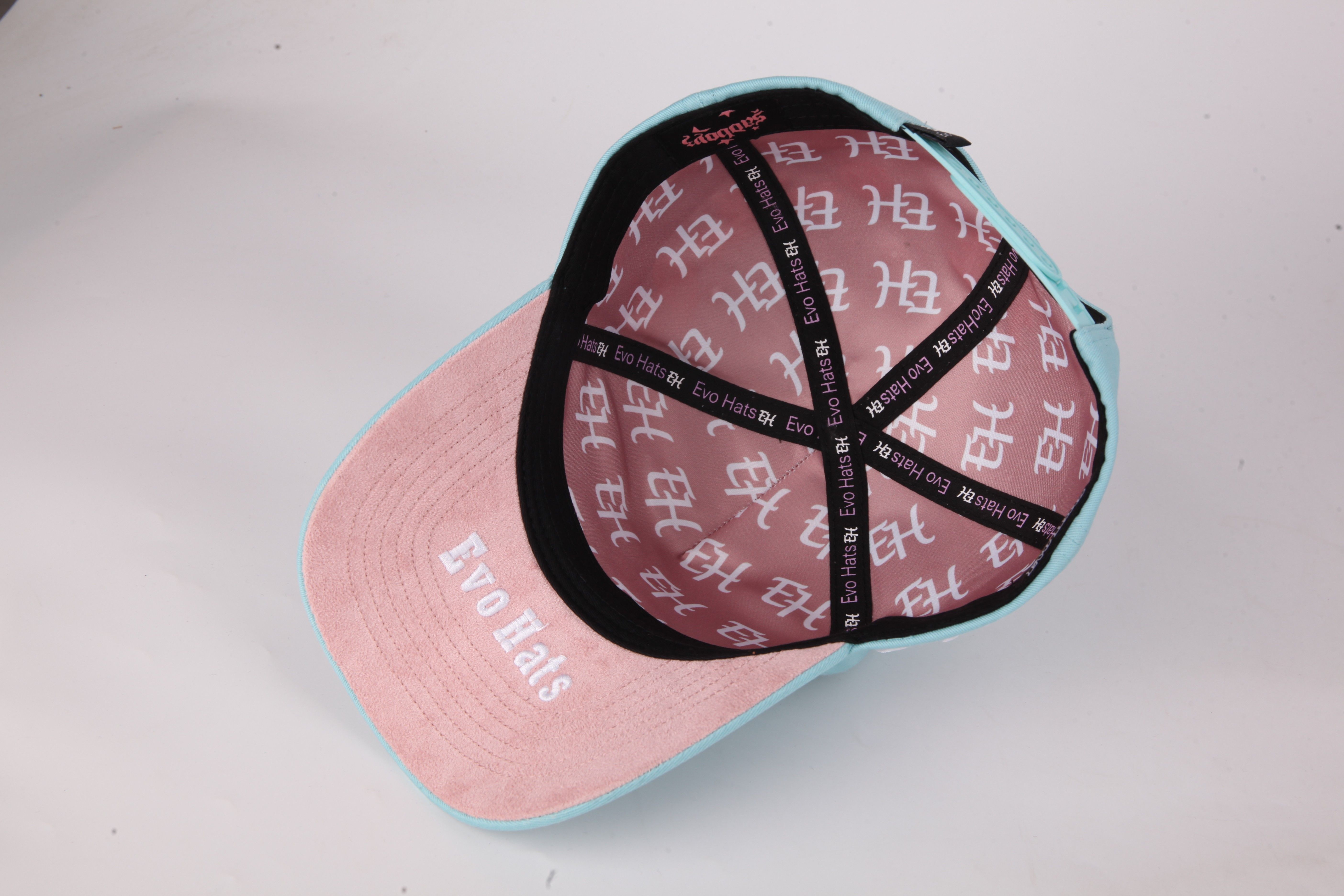 Custom Buckram-Lined 6-Panel Cotton Baseball Cap for Brand Consistency